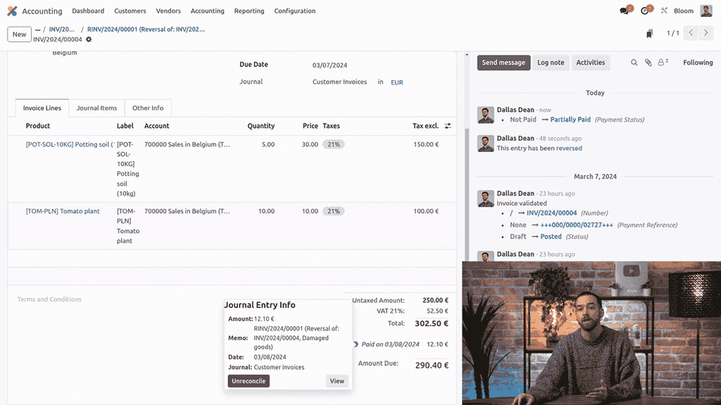 Chatter log linking back to the credit note